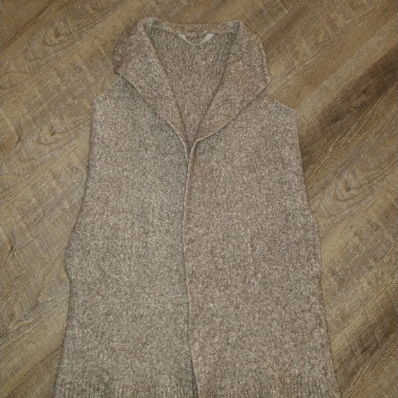 Athleta - Picture 3 of 9